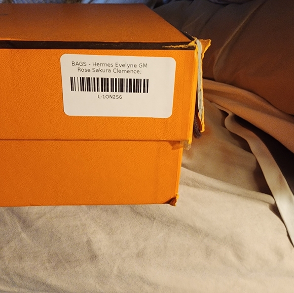 Hermes - Picture 2 of 9